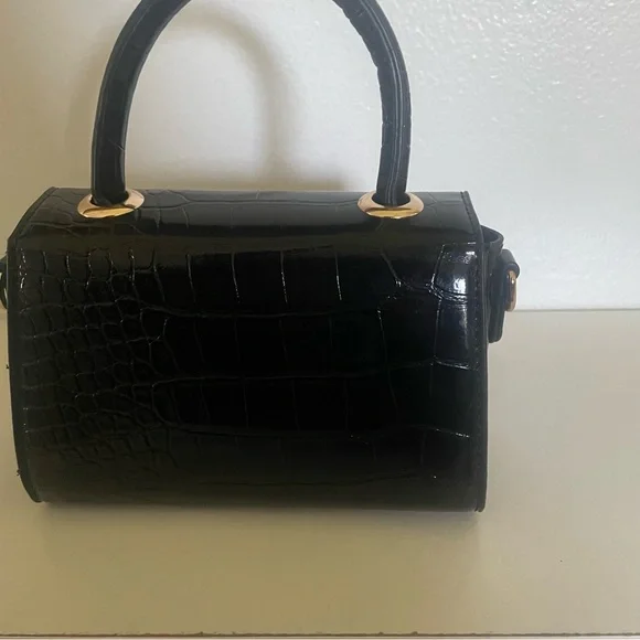 Crocodile-Embossed-Square-Bag-Mini-Flap-Black fun size ! - Picture 7 of 8